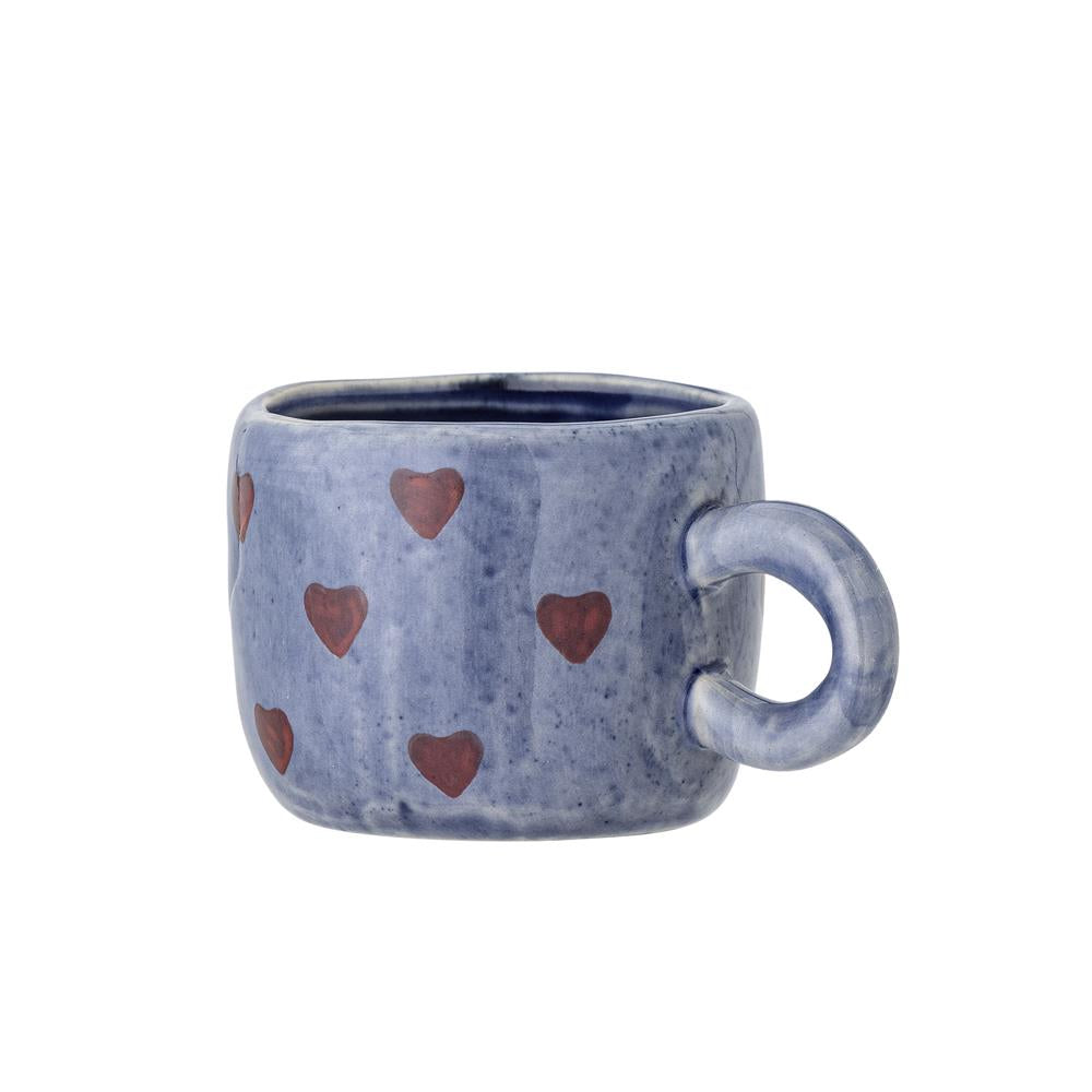 Bloomingville MINI Nini Tasse, Blau mit roten Herzen, Steingut, Kindertasse, dänisches Design