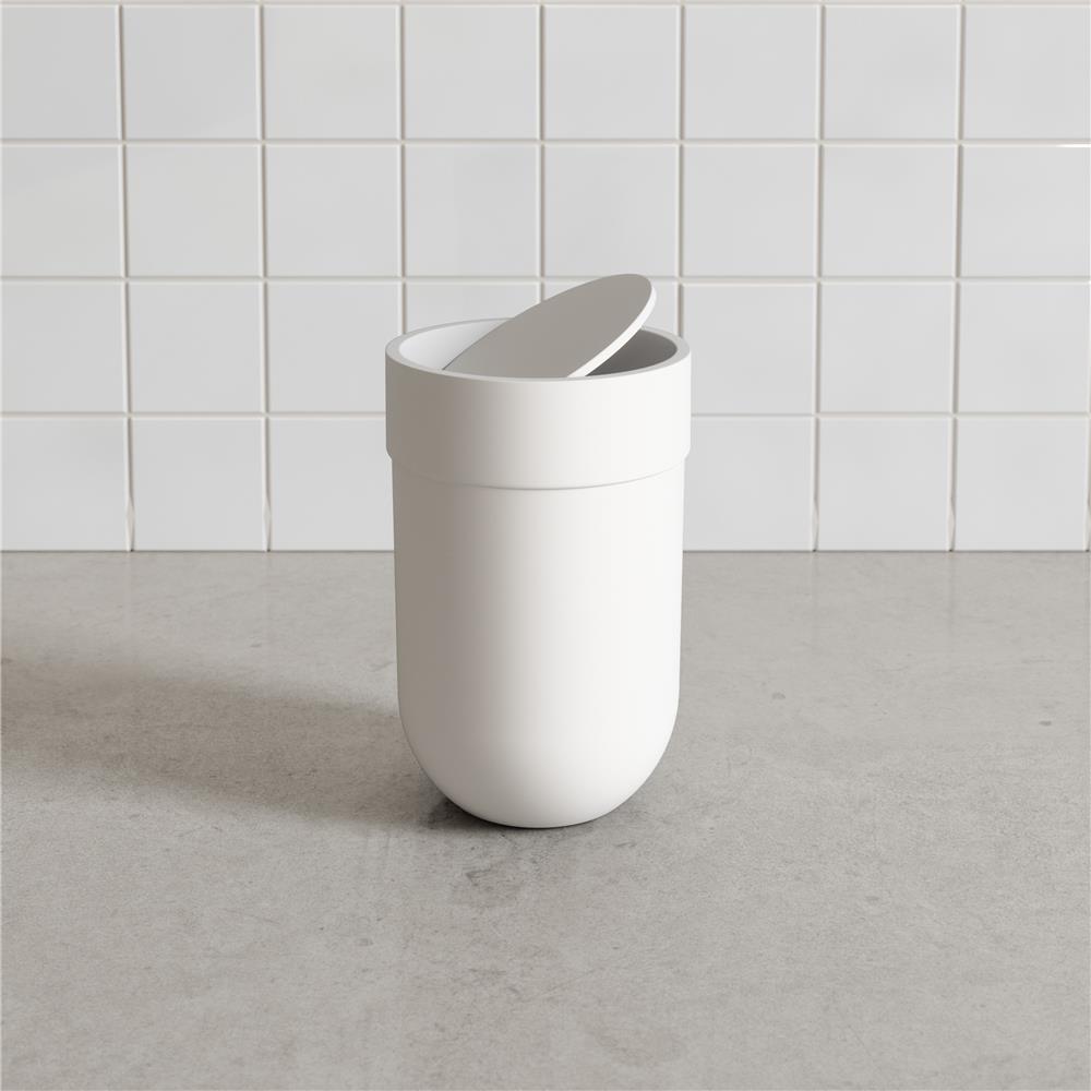 Umbra Touch Abfalleimer 6 L mit Schwingdeckel, in Weiß, Kosmetikeimer, Papierkorb, Badezimmereimer