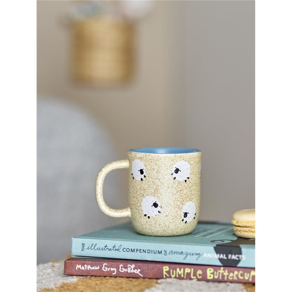 Bloomingville MINI Dolly Tasse, Natur/Blau, Schafmotive, Steingut, Kindertasse, dänisches Design