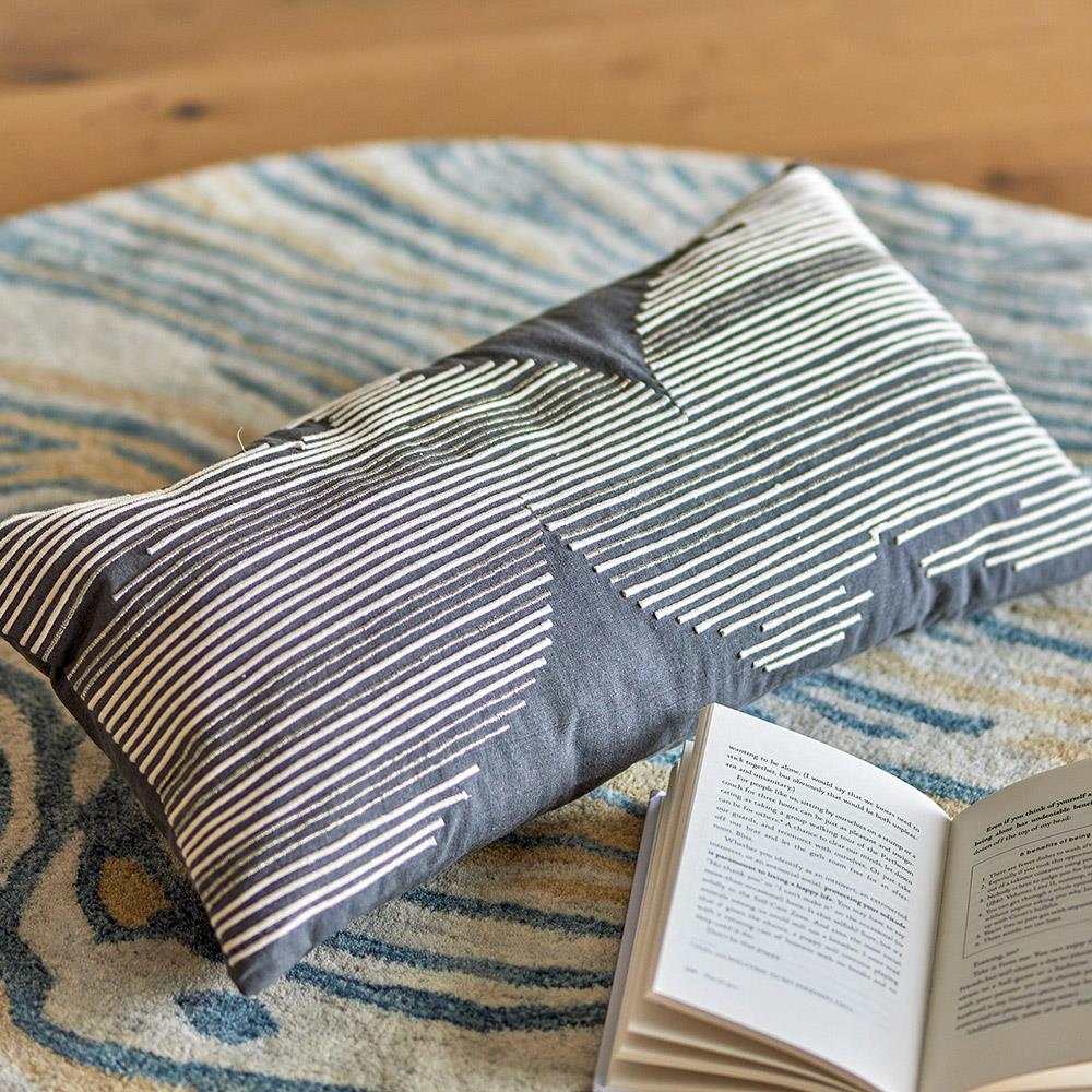 Bloomingville Brechia Kissen, Grau, Baumwolle, 60x30 cm, gestreift, waschbar, dekorativ