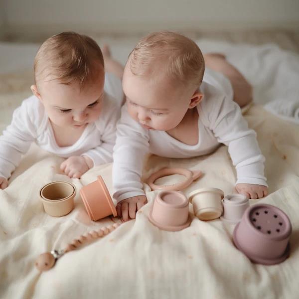 Mushie Beißring Katze, Blush, aus Silikon, BPA-frei