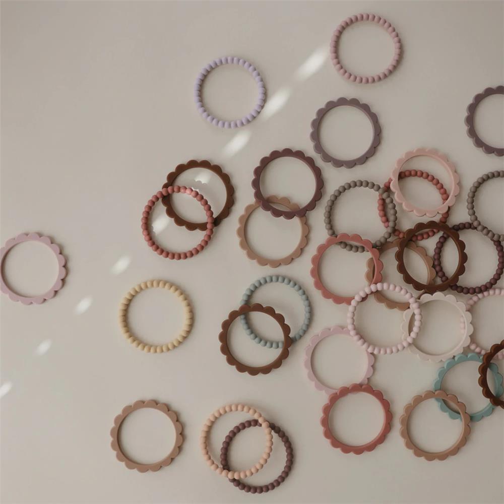 Mushie Beißring Perlen 3er Set, Berry/Marigold/Khaki, Armband aus Silikon, BPA-frei