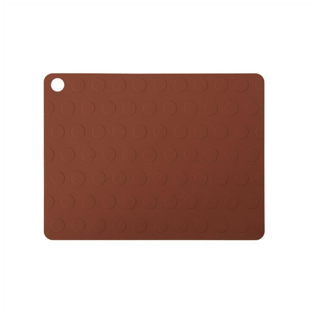OYOY Dotto Tischset, 2er Set, 45 x 34 cm, Dunkelbraun, Unterlage aus Silikon