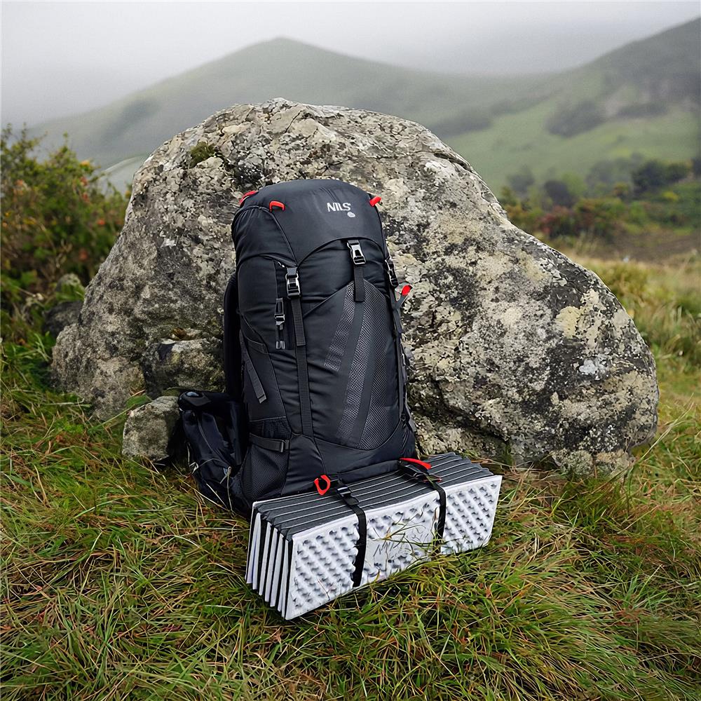 NILS CAMP Campingmatte faltbar 195 cm in schwarz - isolierende Outdoor Matte für Trekking & Camping