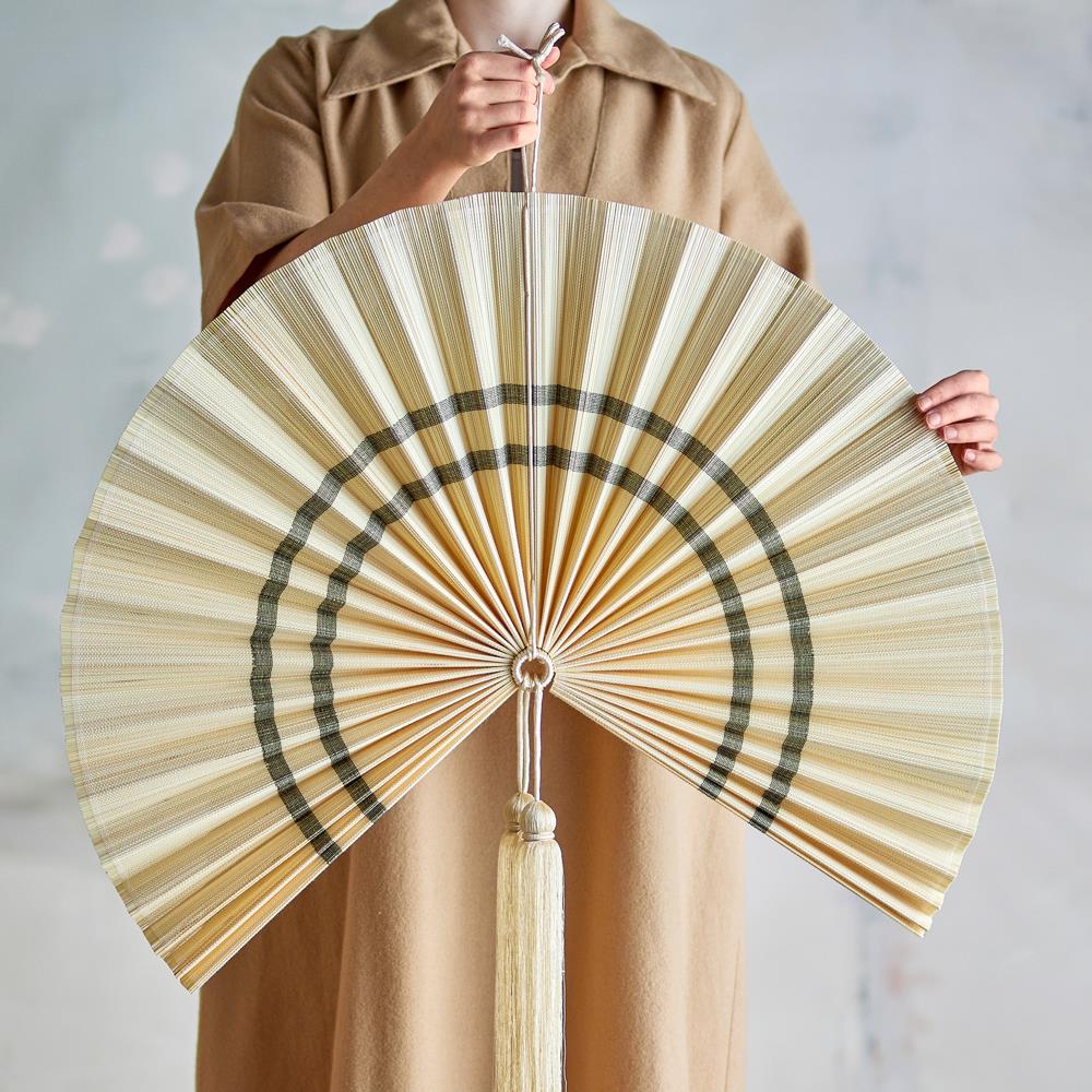 Bloomingville Jaime Wanddekoration aus Bambus in Natur – dekorative Wanddeko, L75xH70 cm