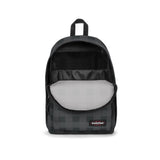 Eastpak OUT OF OFFICE, Rucksack, Checker Grey (grau), 27L, mit Laptopfach