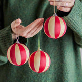 Bloomingville Wynn Weihnachtskugeln, Rot, 3er Set Christbaumschmuck mit Streifen
