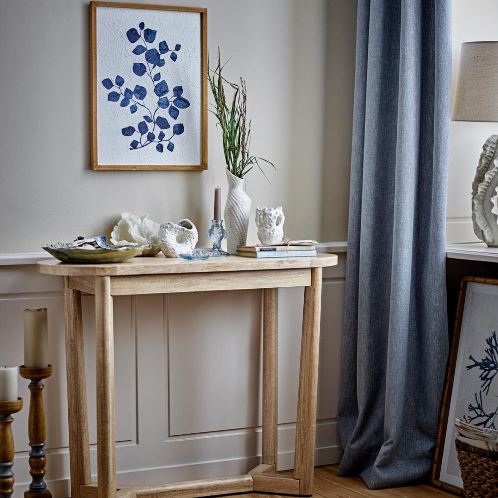 Bloomingville Fianna Vase aus Steingut in Weiß, organische Designvase im maritimen Stil
