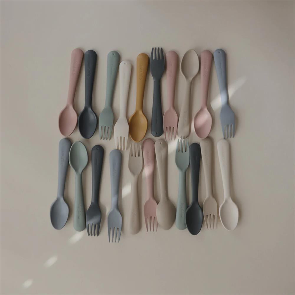 Mushie Kinderbesteckset Gabel und Löffel, Soft Lilac, BPA-frei