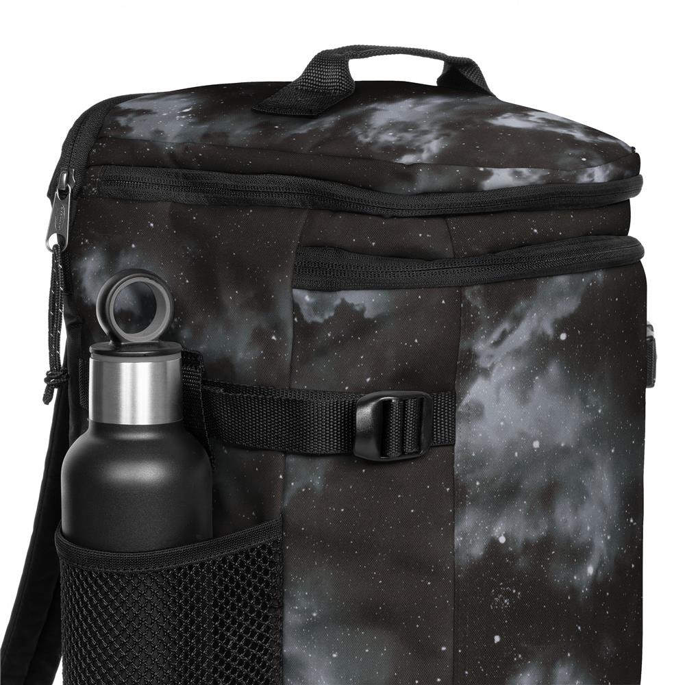 Eastpak CARRY PACK, Reiserucksack, Clouds Black (schwarz), 30L, Reisetasche mit Flaschenhalter und Laptopfach