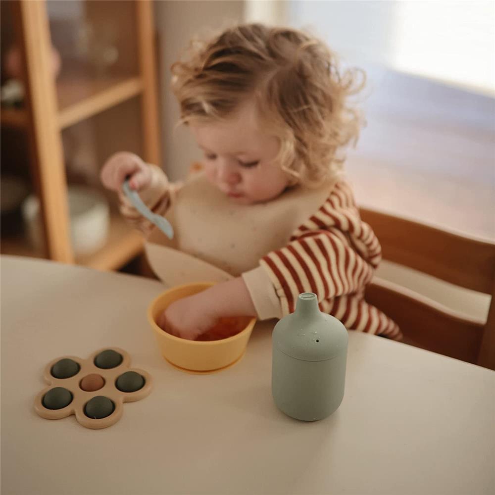Mushie Silikon-Trinklernbecher, Shifting Sand, BPA-frei