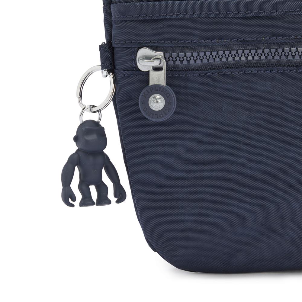 Kipling ARTO S Kleine Umhängetasche in der Farbe Blue Bleu 2 mit Reißverschluss