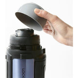 LocknLock Isolierkanne 1,5 L Blau - Thermoskanne Edelstahl mit Becher & Tragegurt