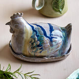 Bloomingville Heni Butterdose aus Steingut, Rose – dekorative Dose in Huhn-Form