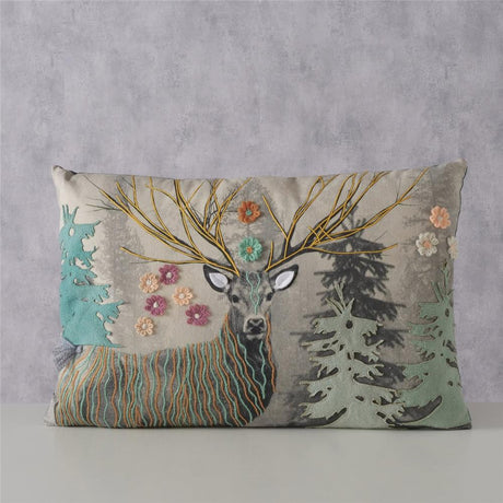 BOLTZE Kissen Skory Hirsch – Rechteckiges Baumwollkissen mit Waldmotiv, 40×60 cm