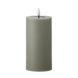 Bloomingville Ponza LED-Kerze 15 cm grün - LED Echtwachskerze mit 3D Flamme & Timer für Wohndeko