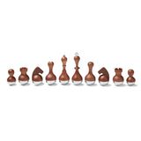 Umbra Wobble Schach Set mit vertieften Spielfeldern Ahorn- und Walnussholz