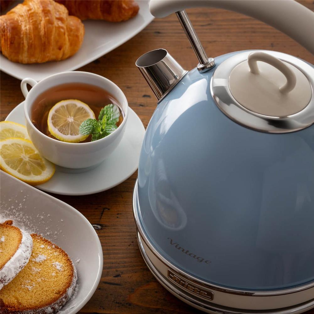 Ariete Vintage Wasserkocher, Blau, 1,7L, Edelstahlgehäuse, 2000W, Elegantes Retro-Design