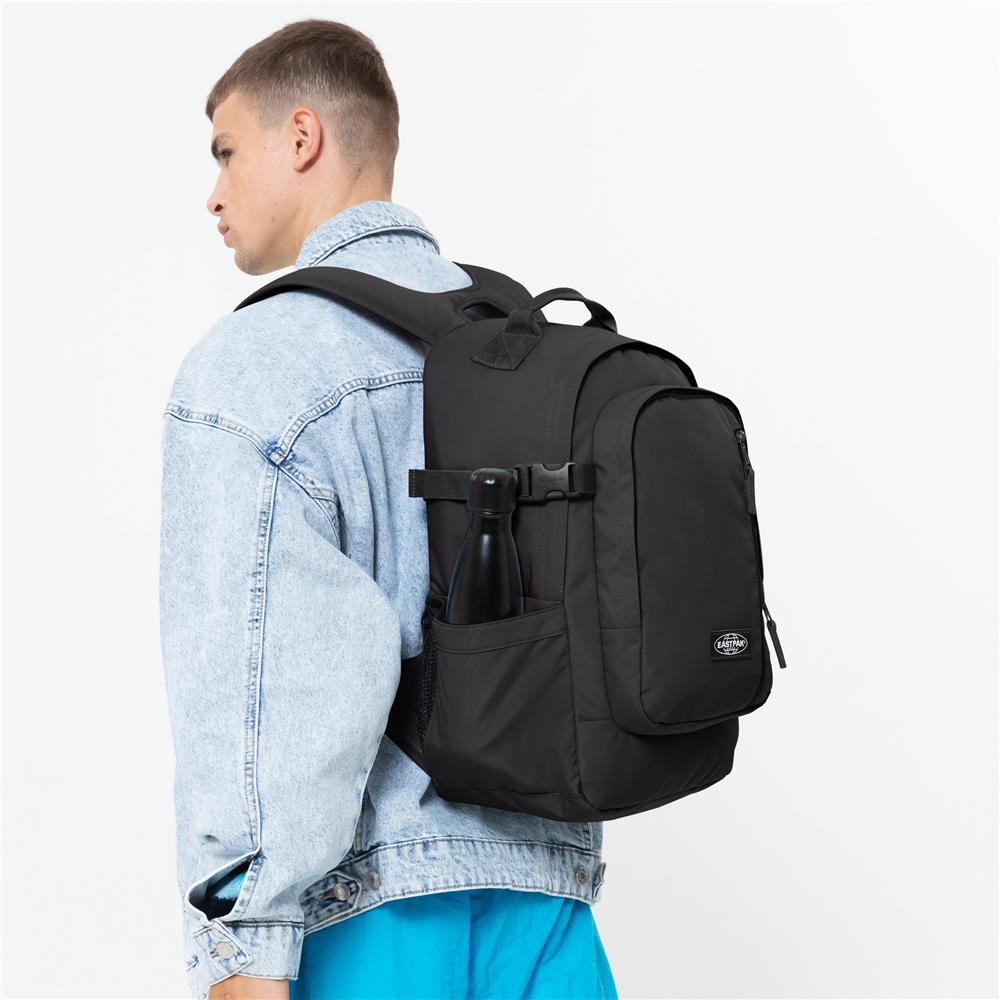 Eastpak SMALLKER, Rucksack, CS Mono Black2 (schwarz), 26L, mit Flaschenhalter und Laptopfach