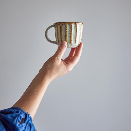 Bloomingville Fleur Tasse natur Steingut reaktive Glasur 200 ml