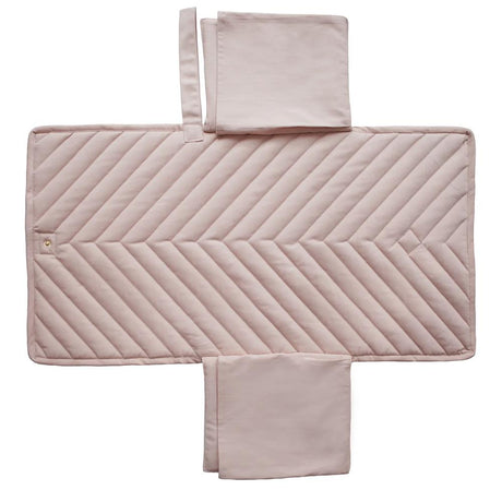 Mushie Tragbare Wickelunterlage, Blush, aus 100% Bio-Baumwolle