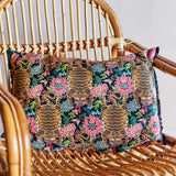 Bloomingville Lester Kissen 50x35 cm bunt - Baumwollkissen mit Tiger Motiv & Fransen für Sofa Deko