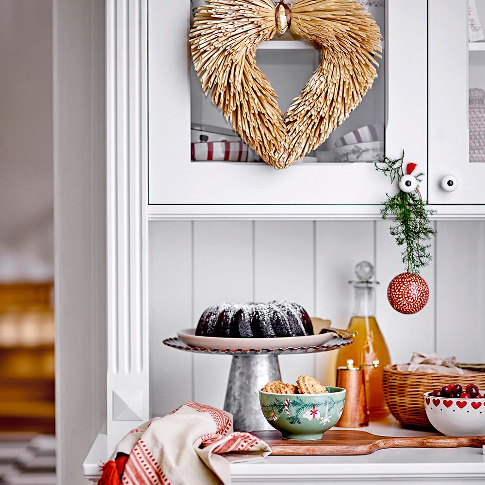 Bloomingville Jolly Schale 2er Set – Steingut Schüsseln mit roten Herzen, Ø14 cm, dänisches Design