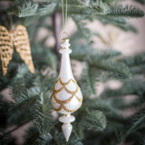 Bloomingville Hisar Baumschmuck aus Glas Weiß Weihnachtsanhänger mit Girlande