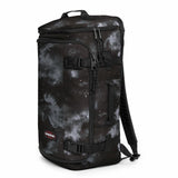 Eastpak CARRY PACK, Reiserucksack, Clouds Black (schwarz), 30L, Reisetasche mit Flaschenhalter und Laptopfach