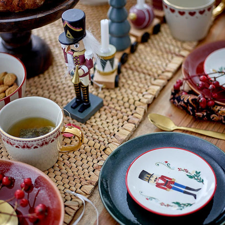 Bloomingville Vadim Nussknacker-Zug – 45 cm Weihnachtsdeko aus Holz mit Kerzenhaltern, dänisches Design