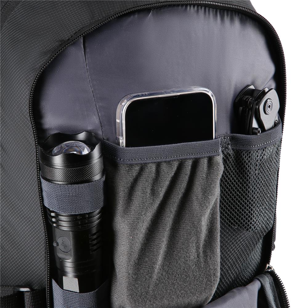 NILS CAMP Trekkingrucksack Ghoster 20L in Schwarz - Outdoor Rucksack mit Belüftung & Regenhülle