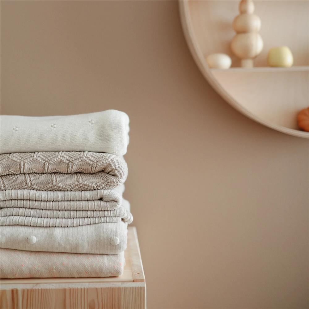 Mushie Gestrickte Babydecke Punkte, Off White Melange, aus 100% Bio-Baumwolle