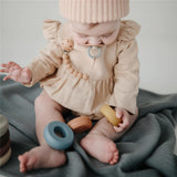 Mushie Gestrickte Babydecke Rippenmuster, Smoke, aus 100% Bio-Baumwolle