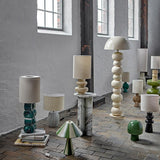 Bloomingville Sergio Tischlampe bunt - Steingut Lampe mit Punkten und E27 für Wohnzimmer