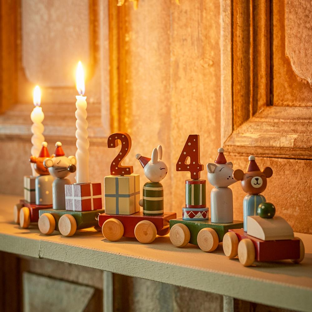 Bloomingville Junaid Weihnachtszug, Weihnachtsdekoration Adventszug mit Kerzenhalter