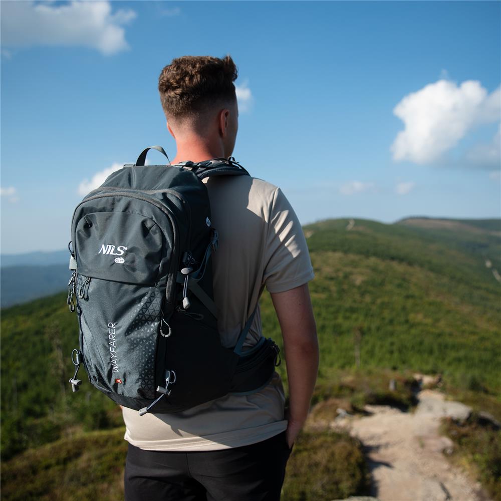 NILS CAMP Trekkingrucksack Wayfarer 35L in Grau - komfortabler Outdoor Rucksack mit Belüftung