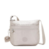 Kipling ARTO M, Mittelgroße Umhängetasche, Metallic Glow (beige), Schultertasche mit Reißverschluss