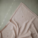 Mushie Gestrickte Babydecke Punkte, Blush, aus 100% Bio-Baumwolle