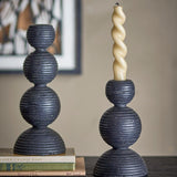 Bloomingville Kipp Kerzenhalter 2er Set, Schwarz, Kiefer – skulpturales Design mit Holzstruktur