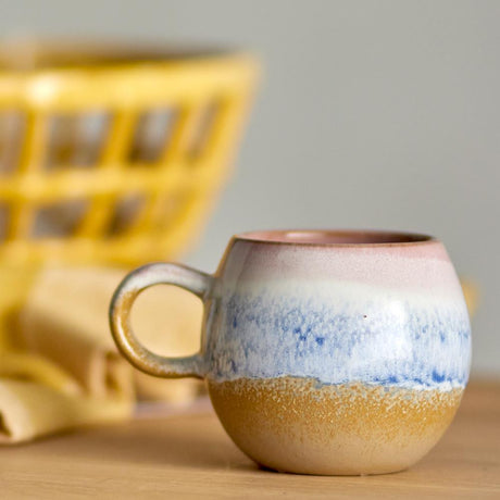 Bloomingville Paula Tasse aus Steingut in Rose 275 ml – Tasse für Küche und Tischdeko