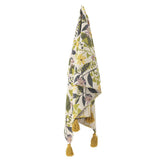 Bloomingville Camelie Wohndecke Blumen 160 x 130 cm mit recycelter Baumwolle mit Quasten
