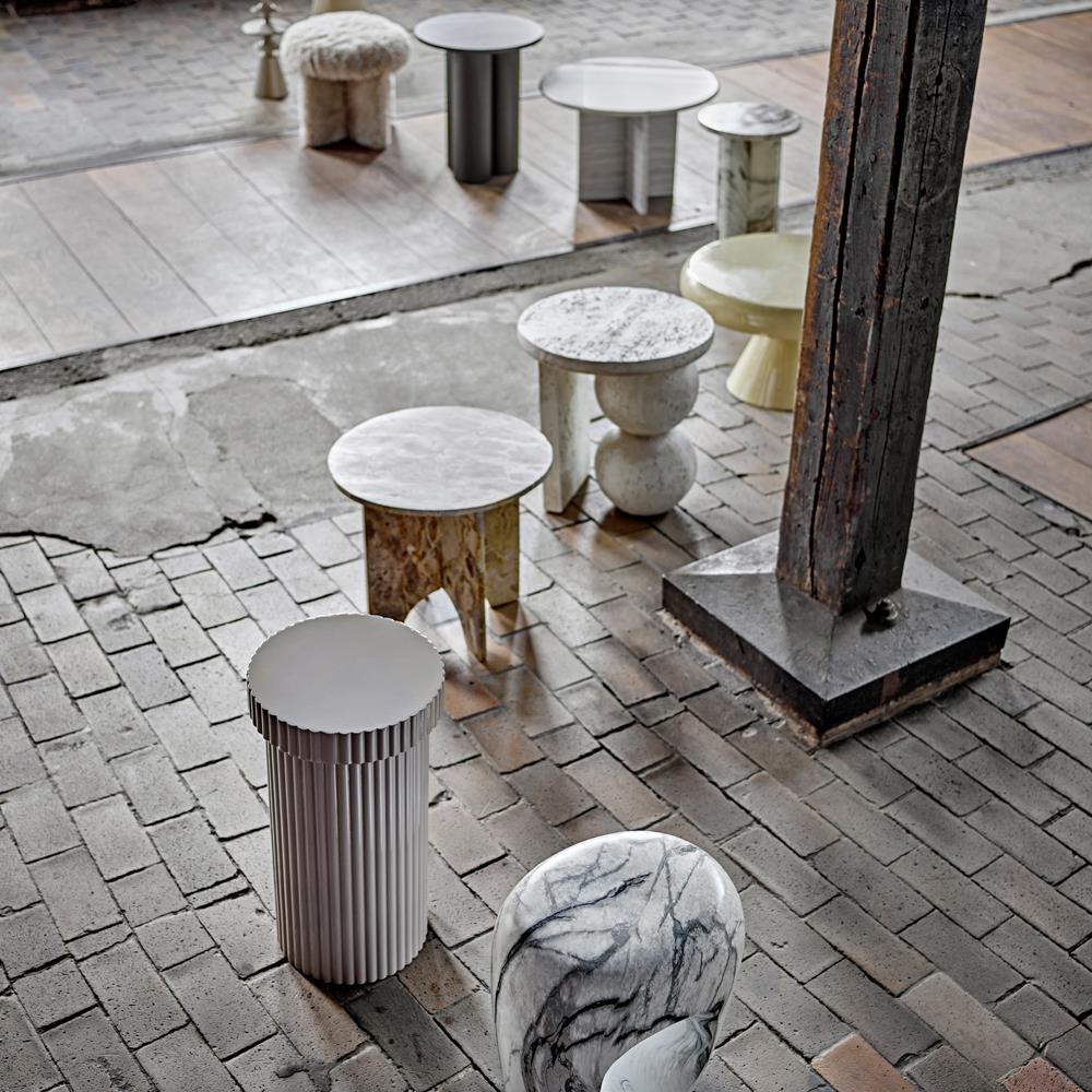 Bloomingville Jasmia Beistelltisch natur - Marmor Design Tisch skulptural für Wohnzimmer & Sofa