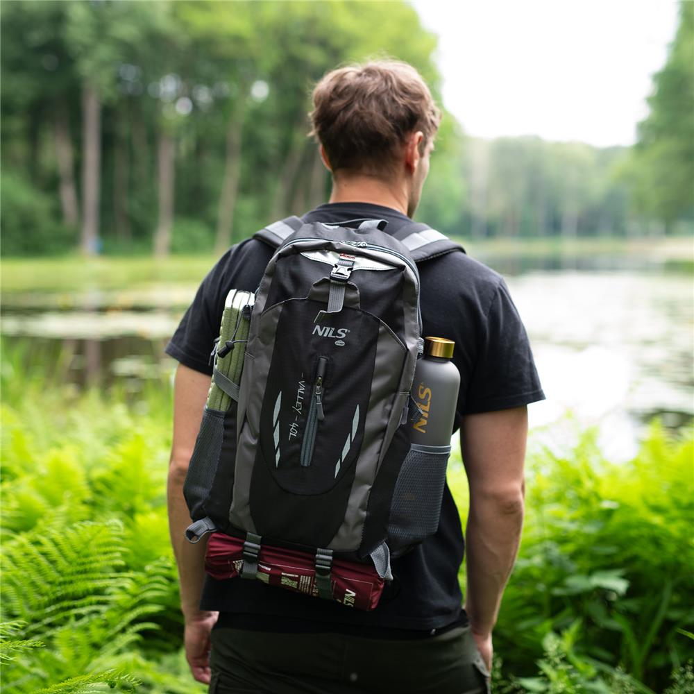 NILS CAMP Trekkingrucksack Valley 40L Schwarz - Outdoor Rucksack Wandern Camping