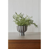OYOY Toppu Schale - 15x13 cm, Schwarz/Weiß gestreift - vielseitig als Obstkorb, Blumentopf, Vase