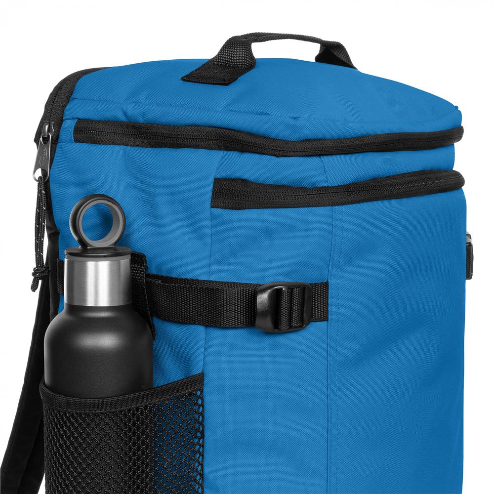 Eastpak CARRY PACK, Reiserucksack, Bubble Blue (blau), 30L, Reisetasche mit Flaschenhalter und Laptopfach