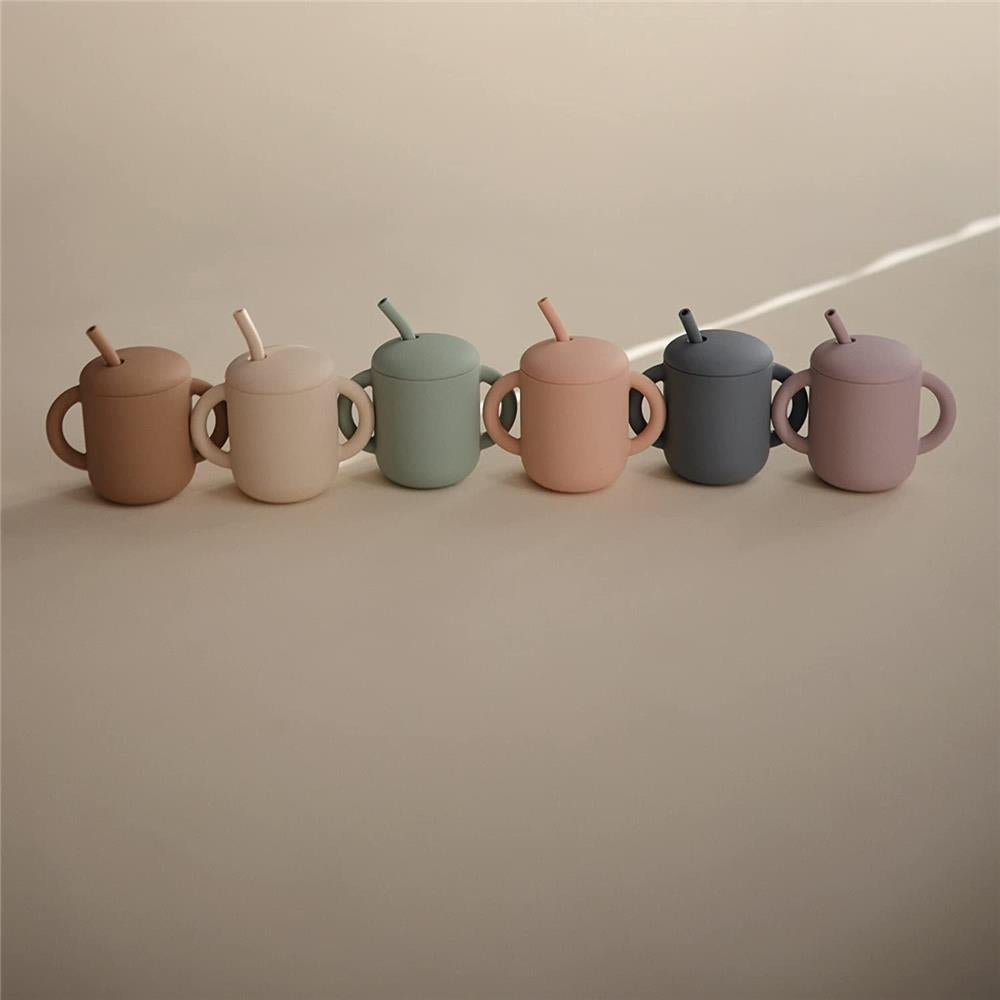 Mushie Silikon-Trinklernbecher mit Strohhalm, Blush, BPA-frei
