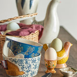 Bloomingville Birdy Eierbecher 2er Set, Blau/Gelb, Steingut, handbemalt, dekorativ & verspielt