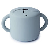 Mushie Snackbecher, Powder Blue, aus Silikon, BPA-frei