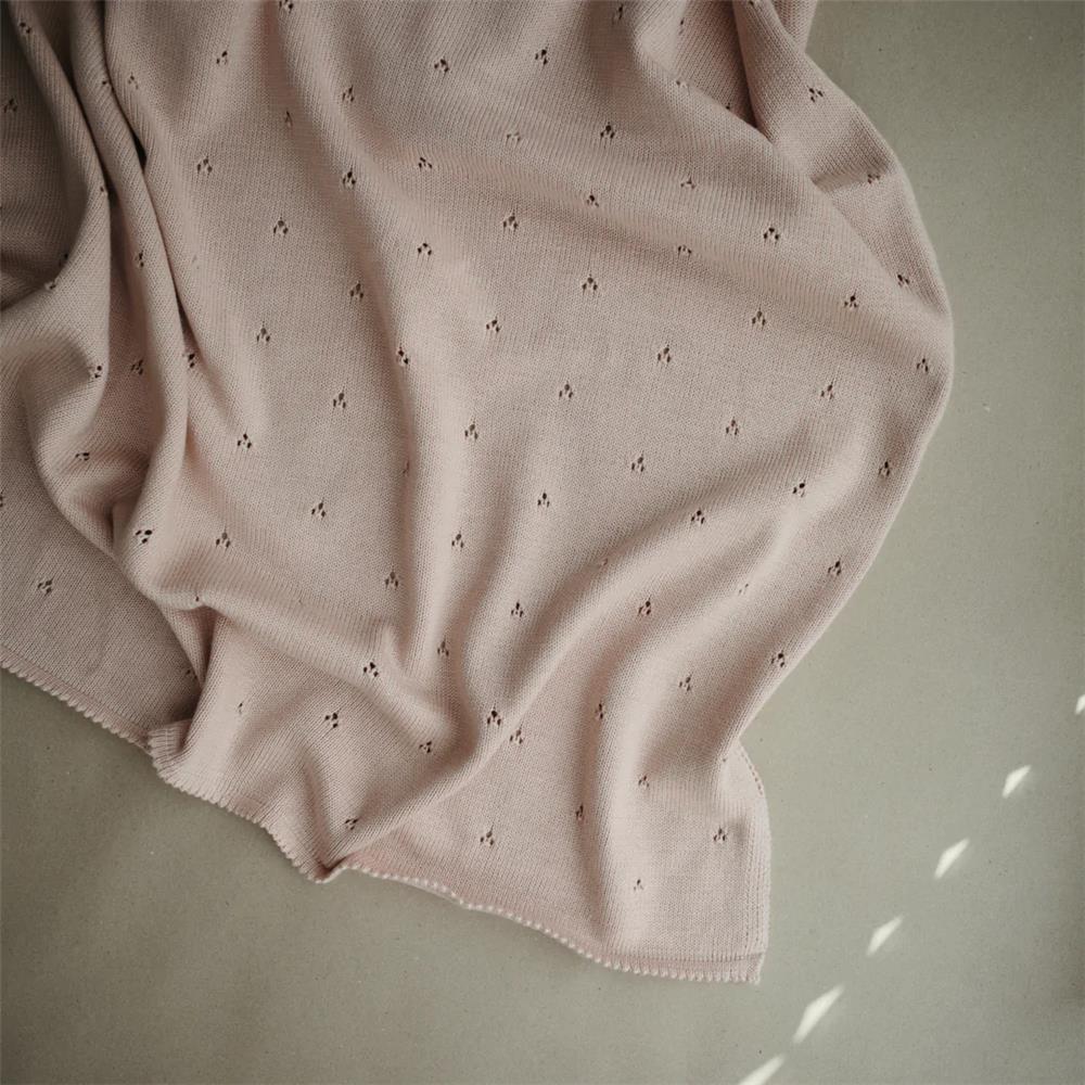 Mushie Gestrickte Babydecke Pointelle, Blush, aus 100% Bio-Baumwolle