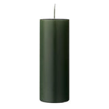 Bloomingville Anja Stumpenkerze Dunkelgrün 20 cm – Unparfümierte Dekokerze aus Paraffin
